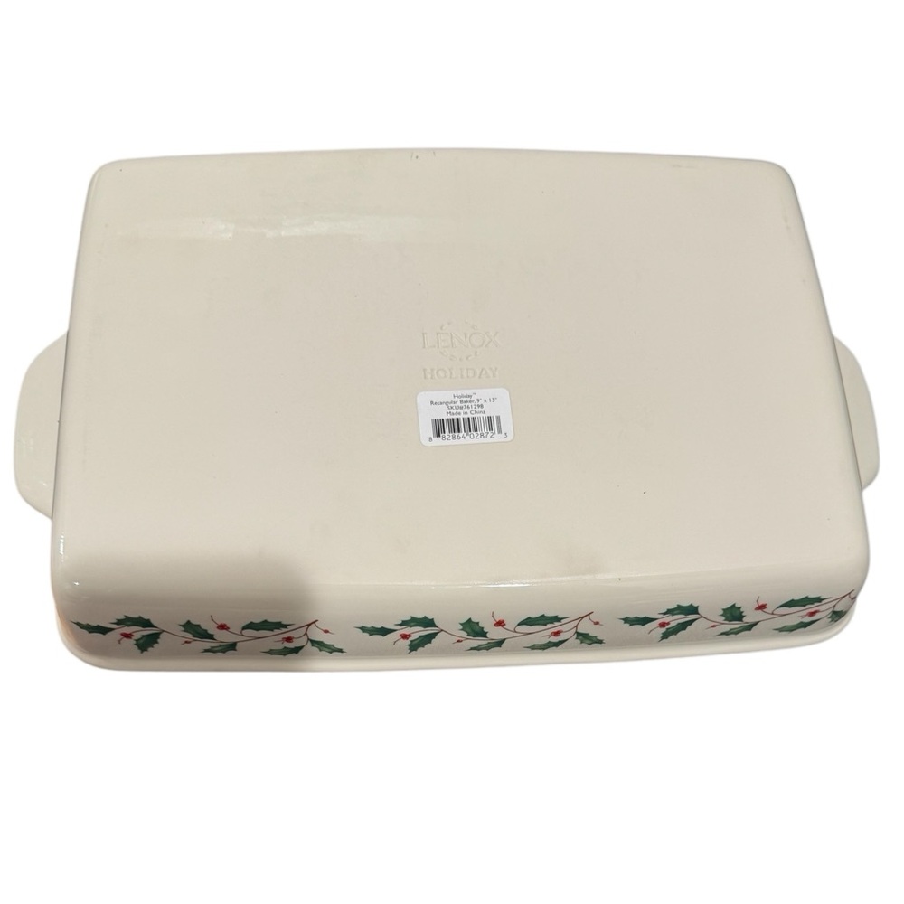 LENOX Holiday Rectangular Baker - Picture 4 of 5